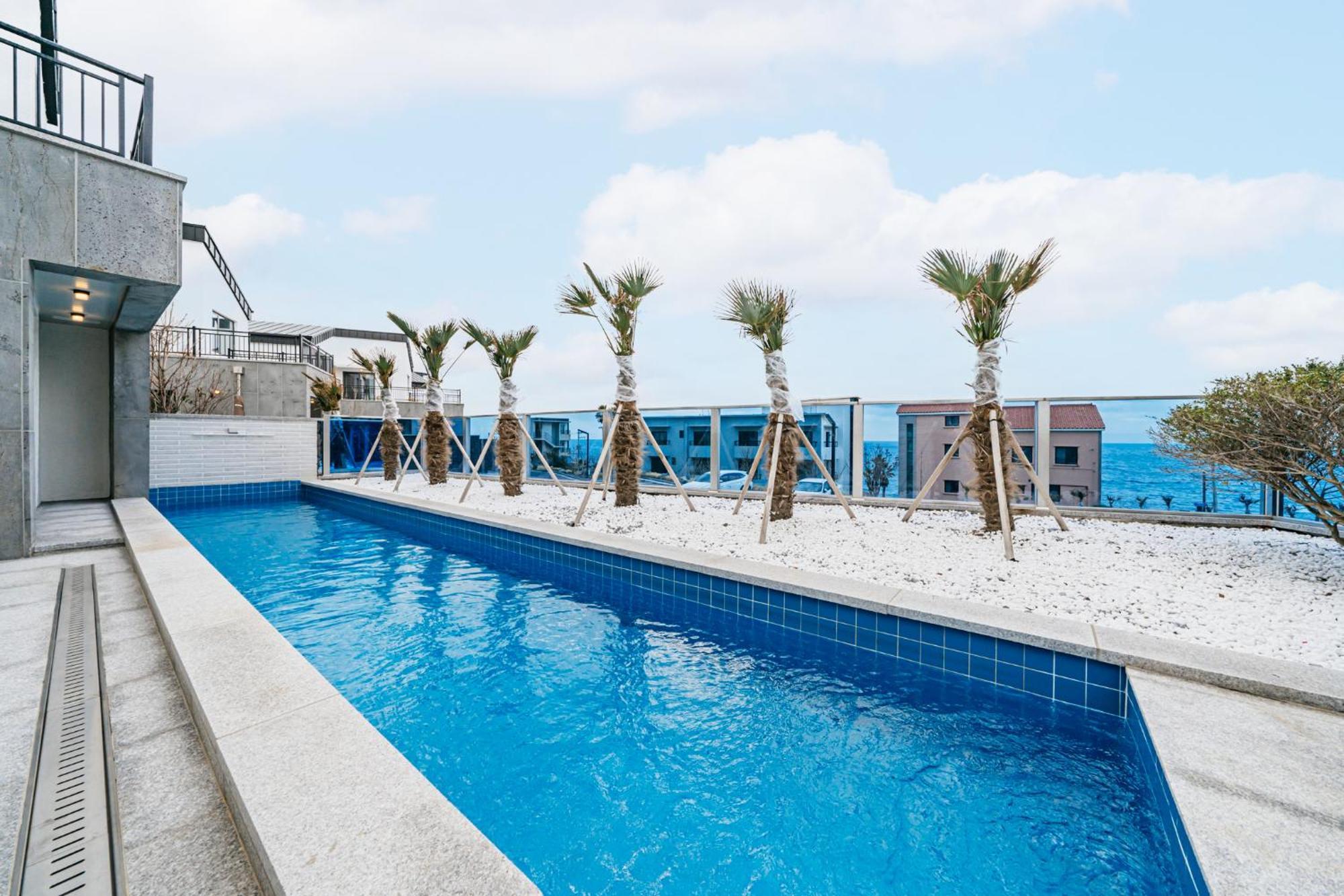 Ddosi Aewol Pool Villa Jeju Buitenkant foto