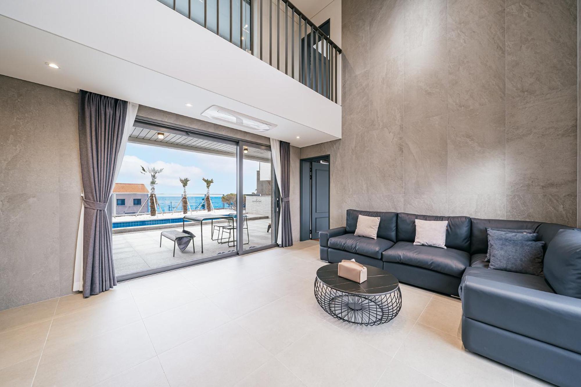 Ddosi Aewol Pool Villa Jeju Buitenkant foto