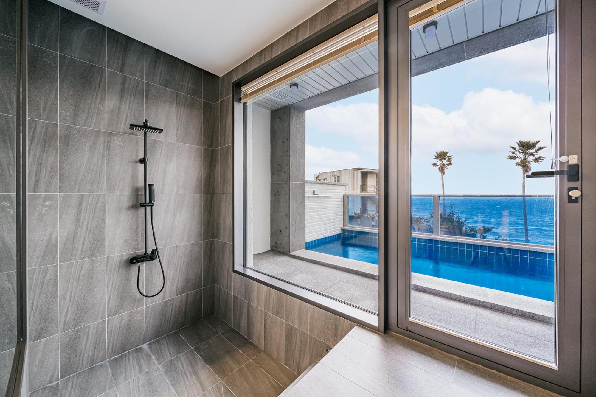 Ddosi Aewol Pool Villa Jeju Buitenkant foto